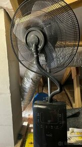 Stojanový ventilátor s parou a diaľkovým ovládačiom