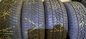 Zimné Goodyear Ultragrip Perfomance 235/45/17 97V - 1