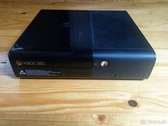 Predám Xbox 360 Slim E + cca 35 hier na 250GB HDD + RGH