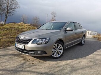 ŠKODA SUPERB 2.0TDI DSG