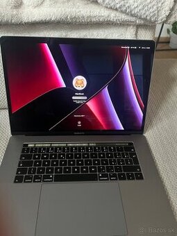 MacBook Pro 2017 16GB RAM/ 256GB pamäť