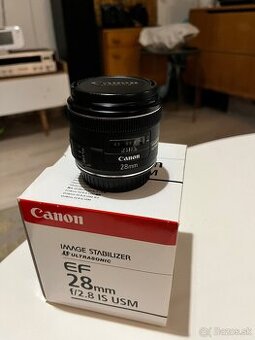 Canon EF  28 mm f2,8 IS USM