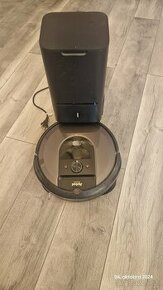 iRobot ROOMBA i7+