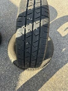 215/65R16C Laufenn