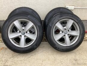 225/65 R17 continental zimne pneu s diskami