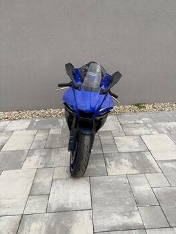 Yamaha R1