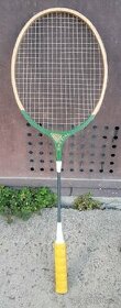 Retro raketa / rakety na tenis a bedminton