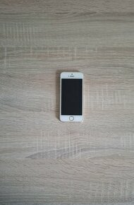 iPhone SE 64GB GOLD