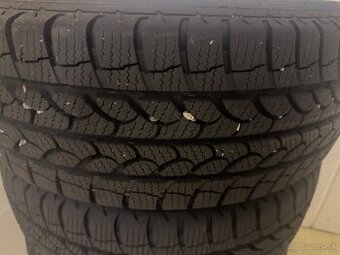 Zimné 225/65 r16 c