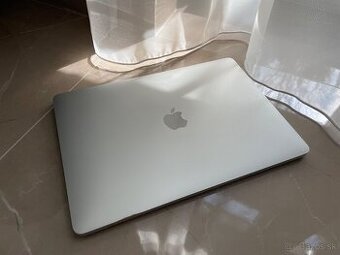 MacBook Pro 13" Silver 2.3 GHz 8GB 128GB