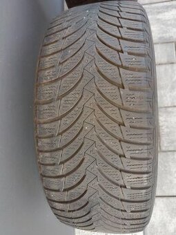 PREDAJ  ZIMNÝCH  PNEUMATÍK  205/55 R 16