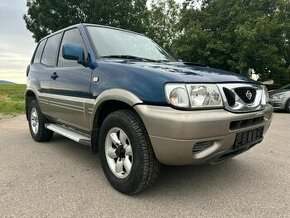 Nissan Terrano  2.7 tdi  92KW  M5 - 1