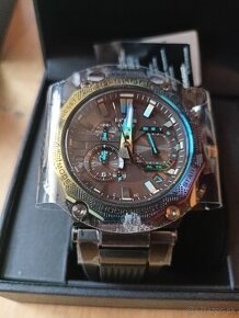 Casio G-Shock MT-G B2000yr-1aer - Illumination City