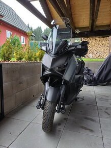 Yamaha x max 125