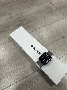 Apple Watch SE 44mm