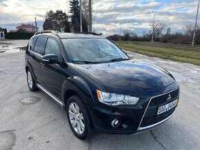 Mitsubishi Outlander 2.2 DI-D 4x4 7miest webasto navi xenon