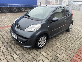 PREDAM Peugeot 107 1.0 50kw automat r.v.2006 - 1