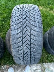 255/50r20 - 1