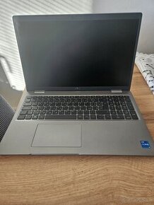 Dell Latitude 5520