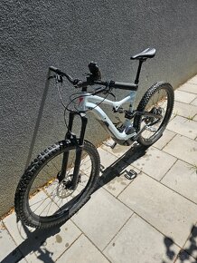 Elektrobicykel celoodpružený Specialized nová batéria