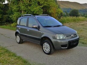 Fiat Panda 4x4 1,2 benzín 51kw • 2011 • 124 311 KM • - 1