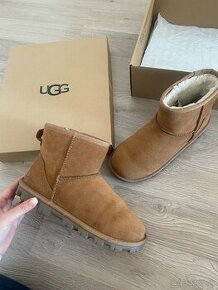 Dámske UGG essential mini veľkosť 38 - 1