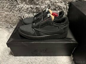 Jordan 1 Low Travis Scott Phantom - 1