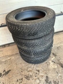 Zimne pneu 215/65 R17 Nokian 2ks