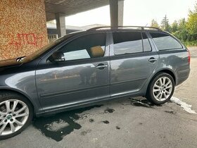 Škoda Octavia - Slnečné clony na predné okna - 1