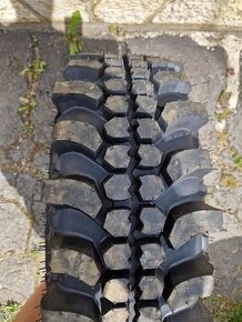 Gumy T3 235/70R16