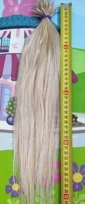 Ľudské blond keratínové vlasy 54 pramienkov, 40 cm