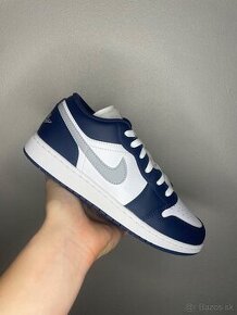 Air Jordan 1 Low Midnight Navy