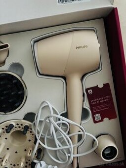 Sušič vlasov Philips Series 9000 s technológiou SenseIQ