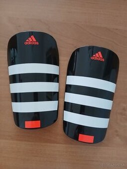 Chrániče Adidas