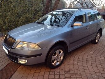 Škoda Octavia combi   1,6 FSi  85kw