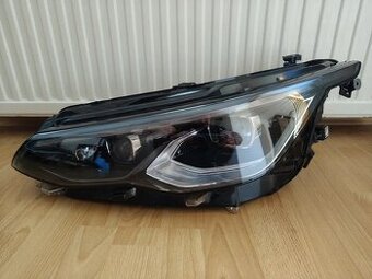 Levé přední full led světlo VW Golf 8 IQ Light