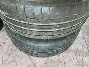 continetal premium contact.205/55 R16 - 1