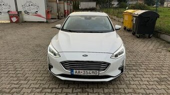 Ford Focus 92kw (125ps)benzin .