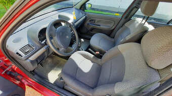 Renault CLIO 1.2 benzín, AB Hatchback 5 dv. 