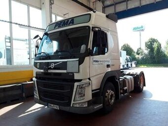 Volvo FM 450 Globetrotter-4x2–Tahač+Sklápěcí hydraulika-Hyva