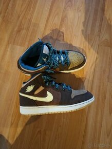 Jordan 1 mid