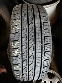 Pneu 205/45R16