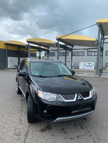 Mitsubishi Outlander 2.4 benzin 4x4 r.v 2010 7miest automat