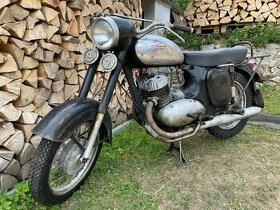 Jawa 350 kývačka