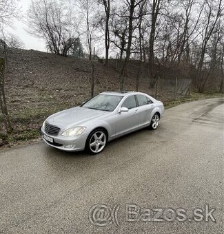 Mercedes-Benz S320 W221