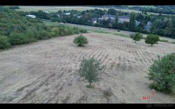 Na predaj pozemok Malé Kršteňany nad nemocnicou