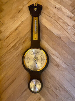 Drevený barometer