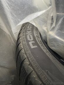 Nokian 195/55 r16 zimne pneumatiky (jazdene len 15tis km)