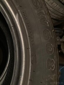 Zimne pneu goodride 215/55 R16 Dot 2422 5mm