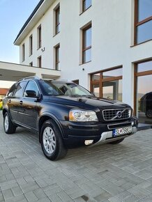 Volvo XC90 2.4 D5 7 miestne